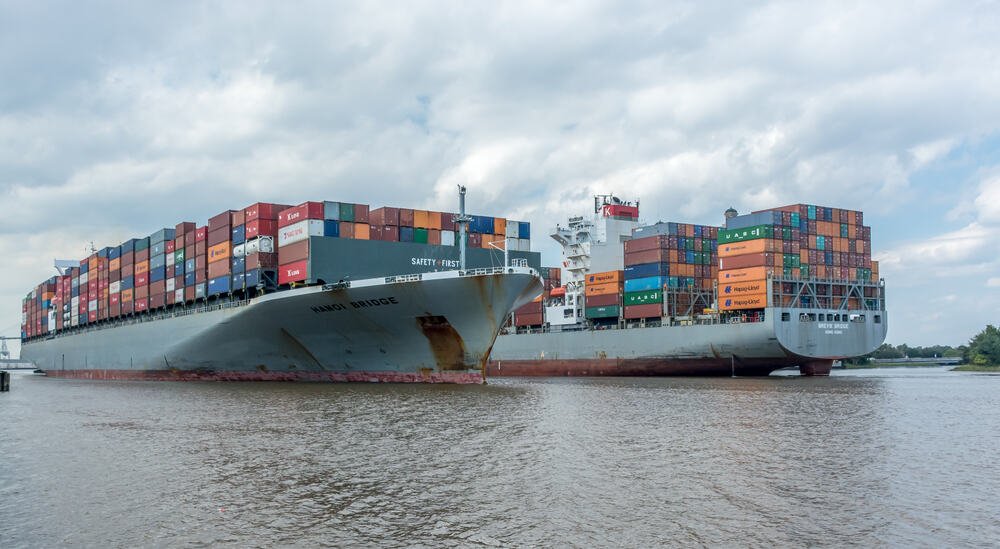 Are Mega Ships Really Better? – More Than Shipping